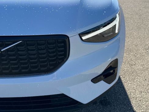 New 2026 Volvo XC40 B5 Ultra w/ Climate Package image 9