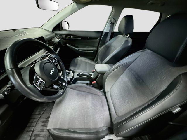 Used 2025 Kia Seltos S AWD/4WD image 15