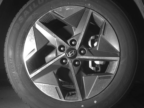 Used 2025 Hyundai Tucson SEL image 13