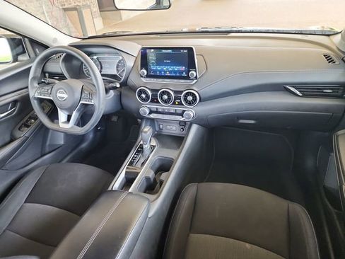 Used 2024 Nissan Sentra SV FWD image 13