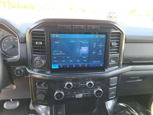 Used 2022 Ford F150 XLT w/ Equipment Group 302A High AWD/4WD image 20