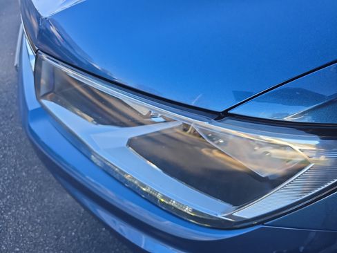 Used 2018 Volkswagen Tiguan SE image 30