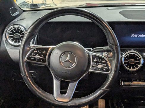 Used 2023 Mercedes-Benz EQB 250+ image 3