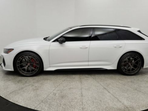Used 2022 Audi RS 6 AWD/4WD image 2