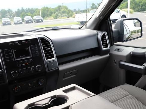 Used 2016 Ford F150 XLT AWD/4WD image 29