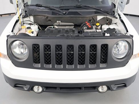 Used 2015 Jeep Patriot Sport w/ Power Value Group FWD image 7