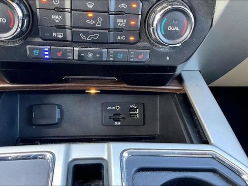 Used 2015 Ford F150 Lariat w/ Equipment Group 501A Mid RWD image 31