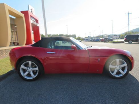 Used 2006 Pontiac Solstice Convertible w/ Premium Package image 8
