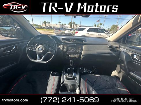 Used 2020 Nissan Rogue SV FWD image 20