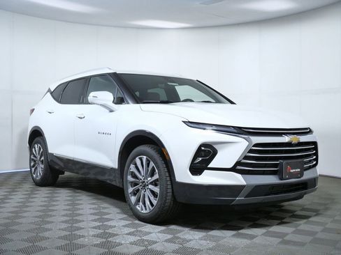 Used 2023 Chevrolet Blazer Premier w/ Driver Confidence II Package AWD/4WD image 1