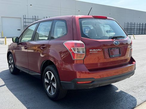Used 2014 Subaru Forester 2.5i AWD/4WD image 10