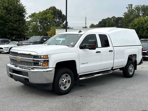 Used 2019 Chevrolet Silverado 2500 W/T w/ WT Convenience Package RWD image 2