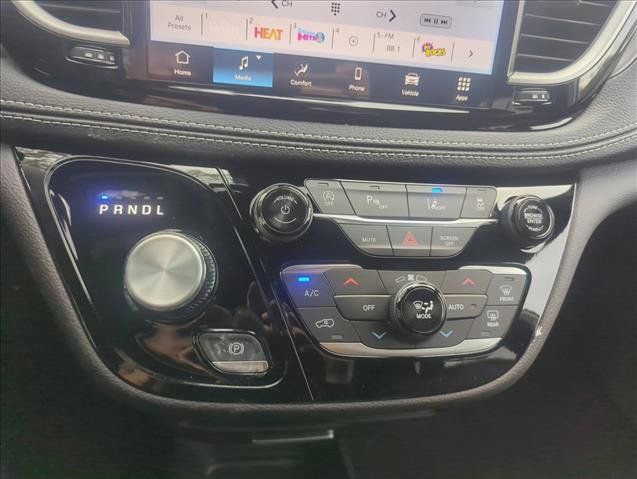 New 2026 Chrysler Pacifica Select FWD image 14