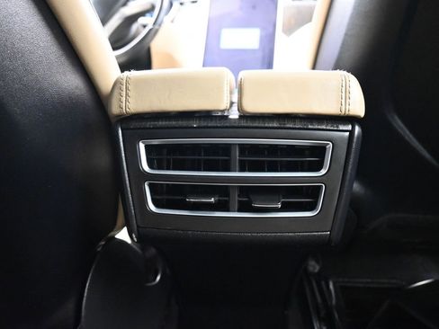 Used 2013 Tesla Model S Performance image 27