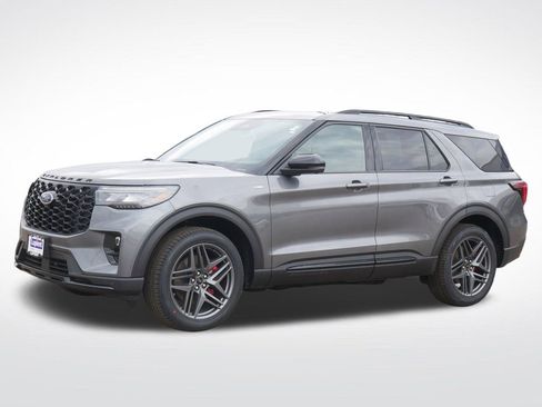 New 2026 Ford Explorer ST-Line w/ ST-Line Street Pack AWD/4WD image 8