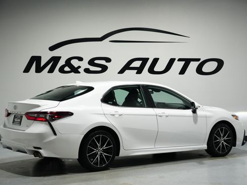 Used 2023 Toyota Camry SE image 7