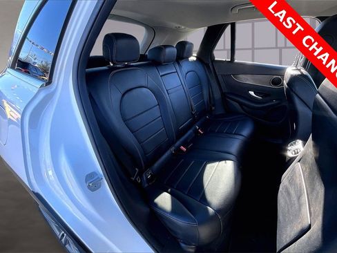 Used 2020 Mercedes-Benz GLC 300 4MATIC image 27