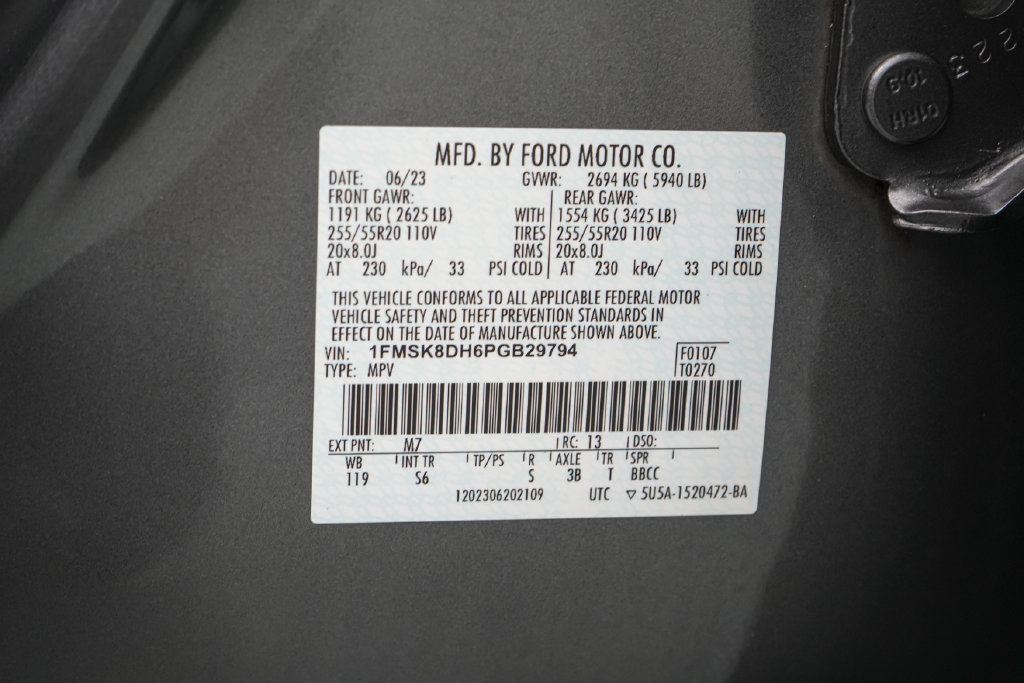 Certified 2023 Ford Explorer XLT w/ Equipment Group 202A AWD/4WD image 25