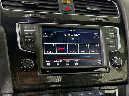 Used 2017 Volkswagen GTI S image 6
