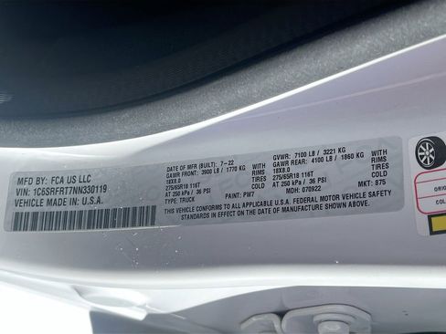 Used 2022 RAM 1500 Laramie AWD/4WD image 30
