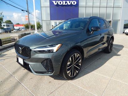 New 2026 Volvo XC60 B5 Ultra w/ Climate Package PRO