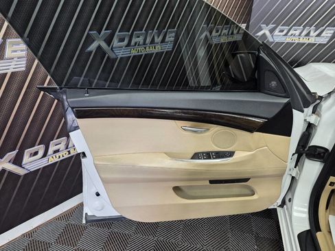 Used 2011 BMW 535i Gran Turismo image 16