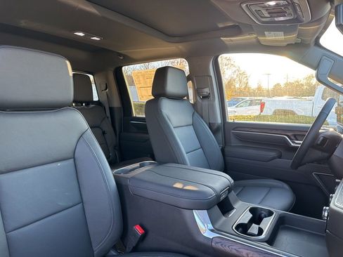 New 2026 GMC Sierra 2500 SLT w/ SLT Premium Package AWD/4WD image 11