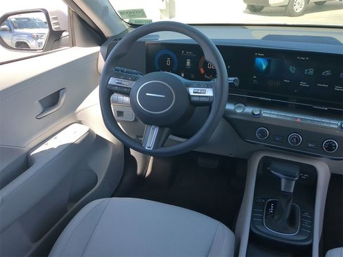 New 2026 Hyundai Kona SE image 13