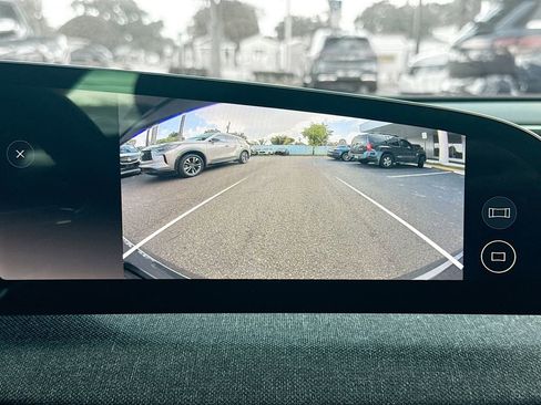 Used 2024 Lucid Air Touring AWD/4WD image 15