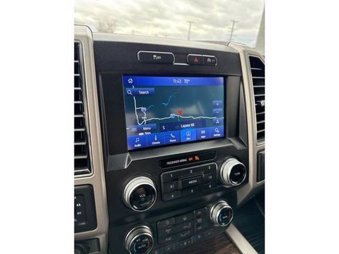 Used 2019 Ford F150 Lariat w/ Equipment Group 502A Luxury image 19