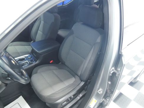 Used 2023 Chevrolet Traverse LT FWD image 5