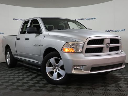 Used 2012 RAM 1500 Express RWD image 2