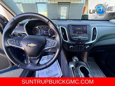 Used 2020 Chevrolet Equinox LT image 16