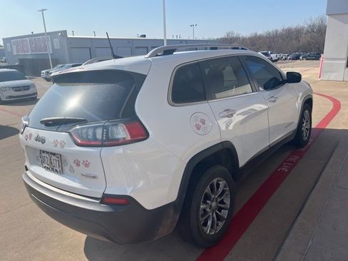 Used 2020 Jeep Cherokee Latitude Plus w/ Comfort/Convenience Group image 6