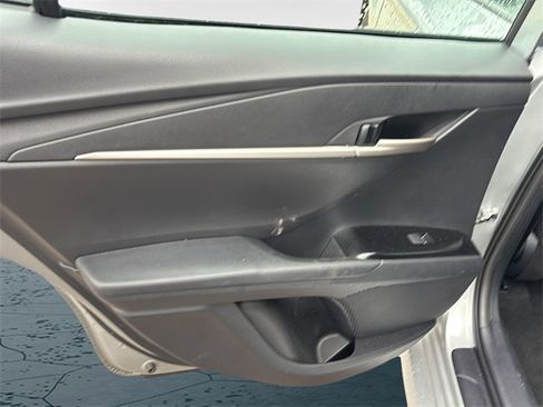 Used 2025 Toyota Camry LE image 14
