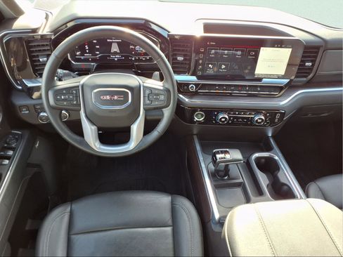 Used 2024 GMC Sierra 1500 SLT w/ SLT Premium Package AWD/4WD image 7