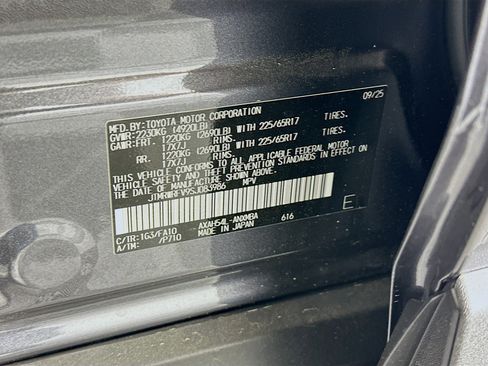 Used 2025 Toyota RAV4 XLE image 12