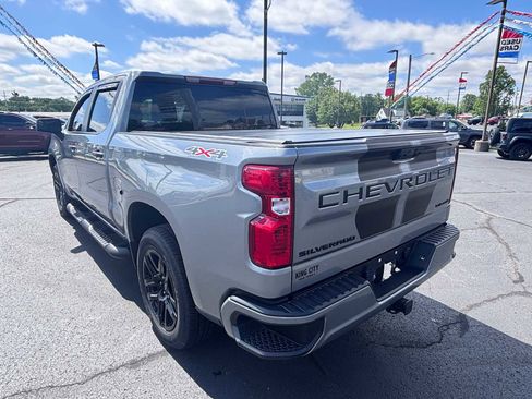 Used 2023 Chevrolet Silverado 1500 Custom w/ Rally Edition AWD/4WD image 6