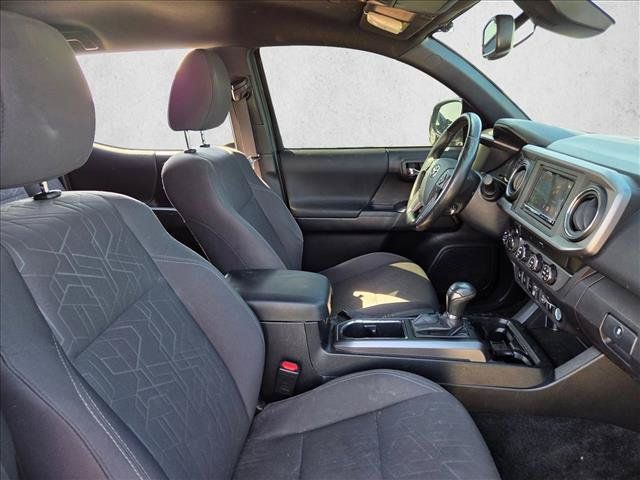 Used 2019 Toyota Tacoma TRD Sport w/ Technology Package AWD/4WD image 15