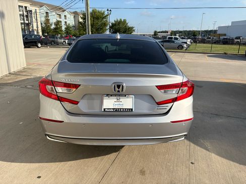 Certified 2021 Honda Accord Touring image 7