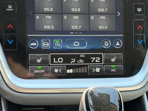 Used 2023 Subaru Outback Premium AWD/4WD image 15