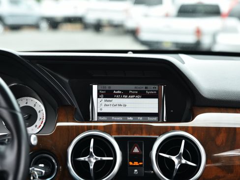 Used 2013 Mercedes-Benz GLK 350 2WD image 18