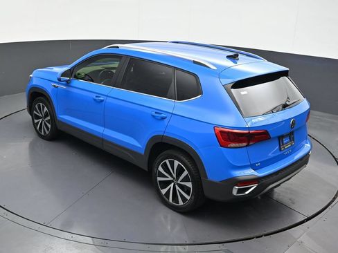 Used 2022 Volkswagen Taos SE FWD image 20