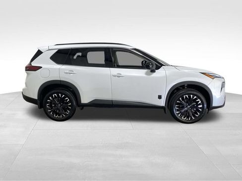 New 2026 Nissan Rogue SV FWD image 2