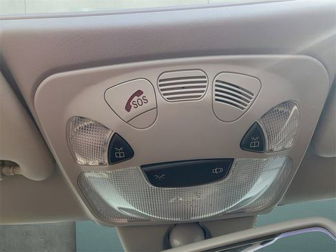 Used 2006 Mercedes-Benz CLK 350 Cabriolet image 31