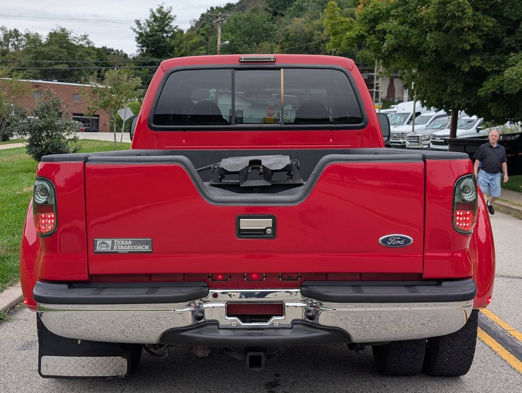 Used 2001 Ford F550 2WD Crew Cab Super Duty image 12