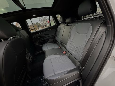 New 2026 Volkswagen Tiguan SE R-Line image 30