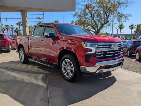 Certified 2025 Chevrolet Silverado 1500 LTZ AWD/4WD image 8