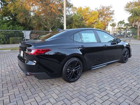 New 2026 Toyota Camry SE image 11