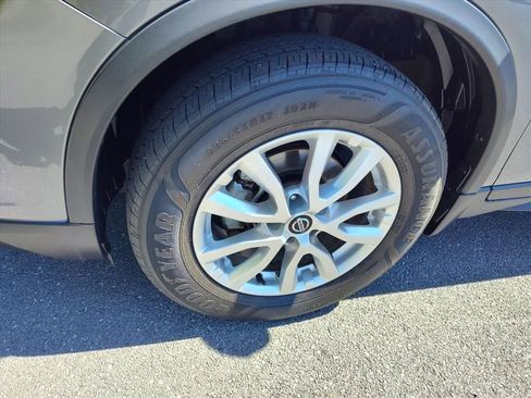 Used 2020 Nissan Rogue SV FWD image 9